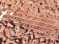Juweela 28392 - H0 - Dachziegel / Herzziegel, rot mittel (3000 Stück)